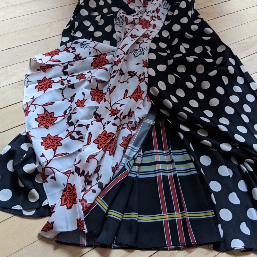 Zara skirt size large polka dot plaid